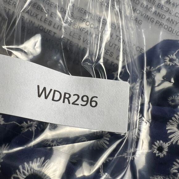 Sugarlips Rosie Eyelet Floral Split V-Neck Mini Dress Navy Blue-White Size M - Picture 12 of 13